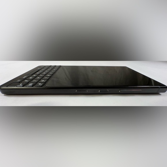 BlackBerry Key2 - Picture 3 of 6